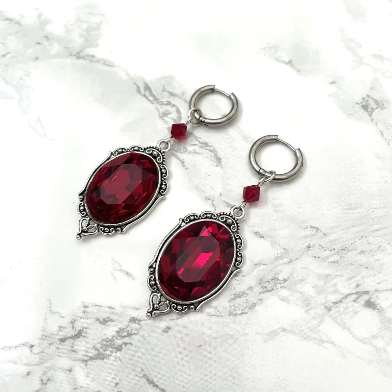 Brincos Cameo Vampiro, Joias G - Women'S Victorian Accessories avaliação e preço